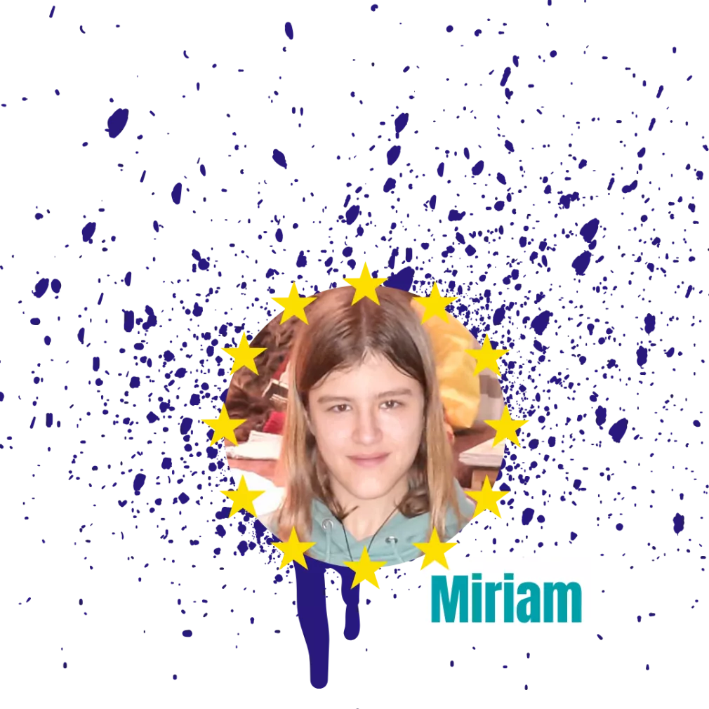 Das Bild zeigt ein Portrait von Miriam Köhnlein. Das Bild ist rund ausgeschnitten und wird von den Europa-Sternen eingerahmt. Im Hintergrund erkennt man blaue Graffiti-Spritzer.